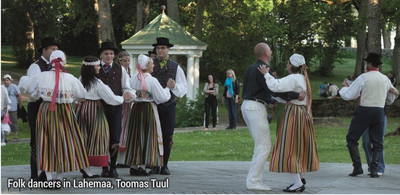 File:Folkdance.jpg