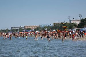 Beach congestion