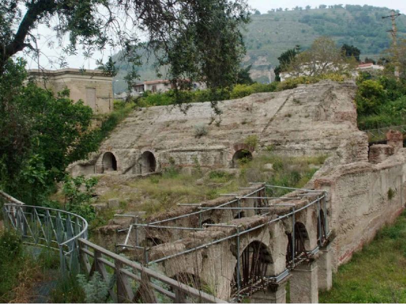 File:Stadio di Antonino Pio1.jpg