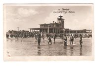 Postcard from 1935 showing the Mamaia casino building and the beach